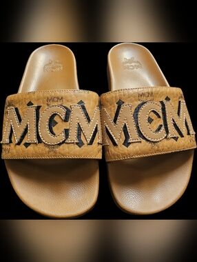 Black And Tan Logo Slides Sz 7